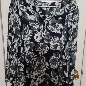 Long sleeve floral top